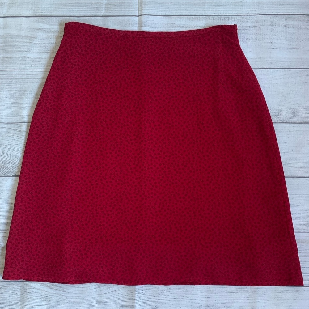 Style & Co. Elegant Vintage A-Line Skirt in Vibrant Red with Tiny Floral Pattern - Picture 4 of 5